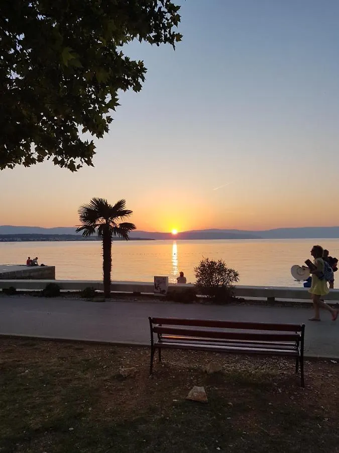 Schreng Apartments Malinska Croatia